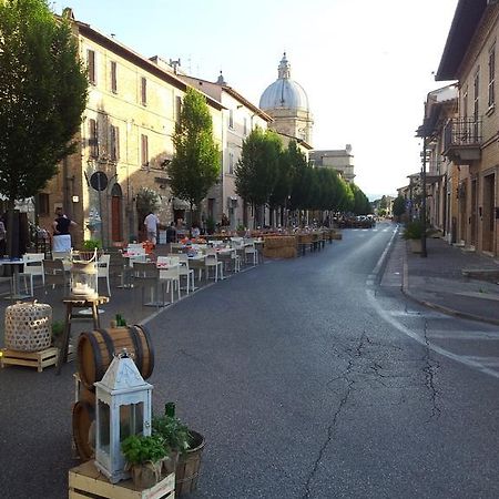 La Corte Degli Angeli Locazioni Turistiche Assis Exterior foto