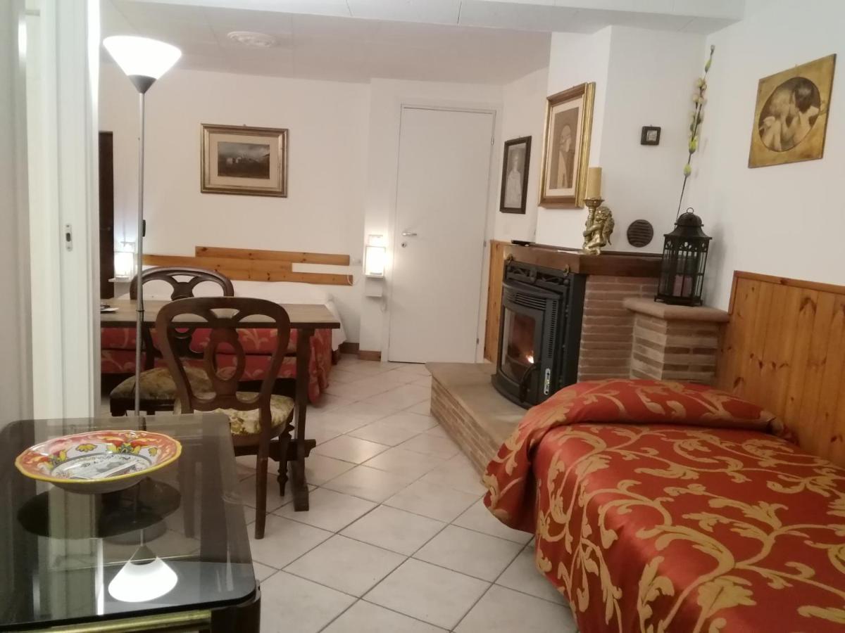 La Corte Degli Angeli Locazioni Turistiche Assis Exterior foto